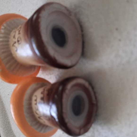 Mushroom salt & pepper shakers - Picture 2 of 4